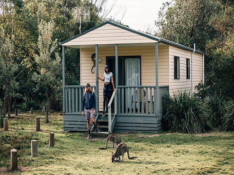 Pretty Beach Cabins - Accommodation Fremantle 0