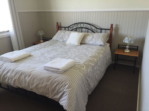 Riverland Holiday Cottage - Accommodation Fremantle 1