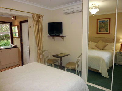 Rosewood Guesthouse - Accommodation Fremantle 4