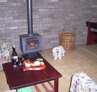 Caves Road Chalets - Accommodation Fremantle