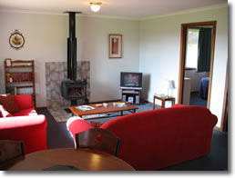 Country Cottages - Accommodation Fremantle 2