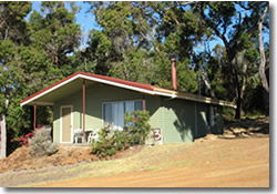 Country Cottages - Accommodation Fremantle 4