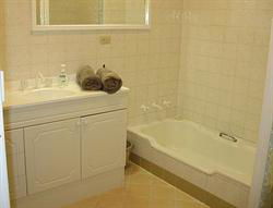 Acacia Grove Holiday House - Accommodation Fremantle 4