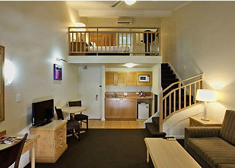 All Seasons Cairns - Accommodation Fremantle 2