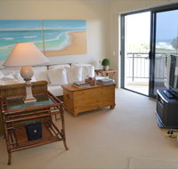 Breakers 1 / 5 at Yamba - Accommodation Fremantle