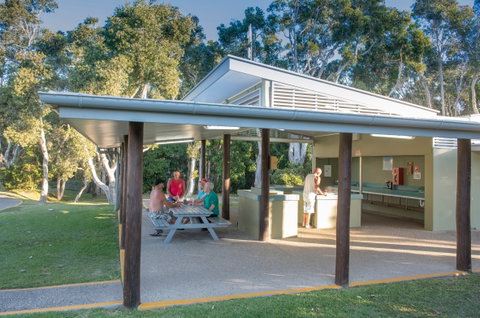 Dicky Beach Family Holiday Park - Accommodation Fremantle 0