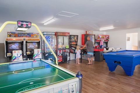 Dicky Beach Family Holiday Park - Accommodation Fremantle 1