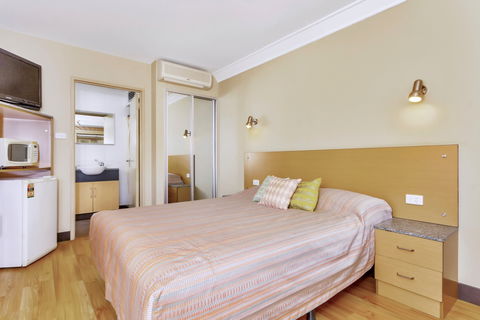 Econo Lodge Karratha - Accommodation Fremantle 1