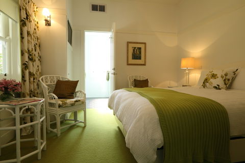 Holmwood Guesthouse And Spa Cottages - Accommodation Fremantle 2