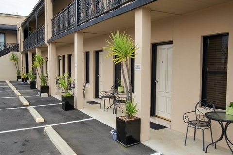 Inverell Terrace Motor Lodge - Accommodation Fremantle 1