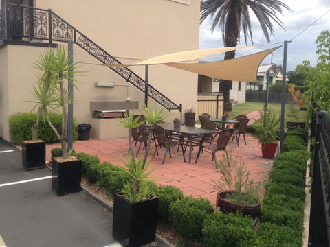 Inverell Terrace Motor Lodge - Accommodation Fremantle 2