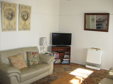 Peel Cottage - Accommodation Fremantle 1