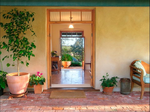 Seppeltsfield Vineyard Cottage - Accommodation Fremantle 1