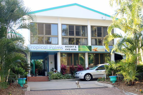 Tropical Palms Resort & 4WD Hire - Accommodation Fremantle 1