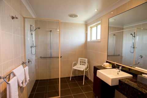Best Western Plus All Settlers Tamworth - Accommodation Fremantle 2