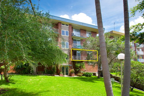 Bikini - Accommodation Fremantle 2