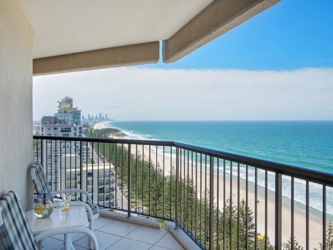 Burleigh Esplanade Apartments - Accommodation Fremantle 2