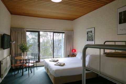 Cedarwood Apartments - Accommodation Fremantle 2