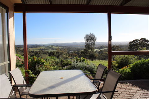 Clare View Accommodation - Clare View Cottage - Accommodation Fremantle 0