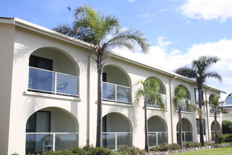 Edgewater Gardens - Accommodation Fremantle 1