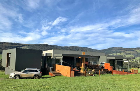 Highland Getaway Luxury Farm Stay B&B - Accommodation Fremantle 0