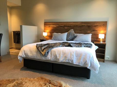 Highland Getaway Luxury Farm Stay B&B - Accommodation Fremantle 1