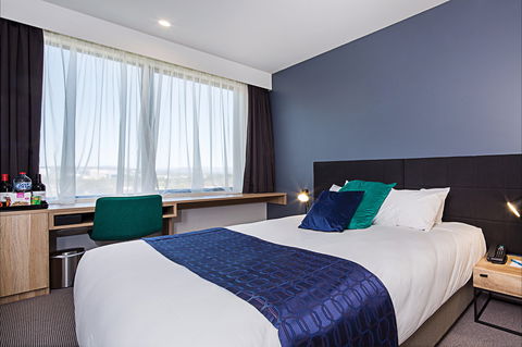 Mantra MacArthur Hotel - Accommodation Fremantle 1