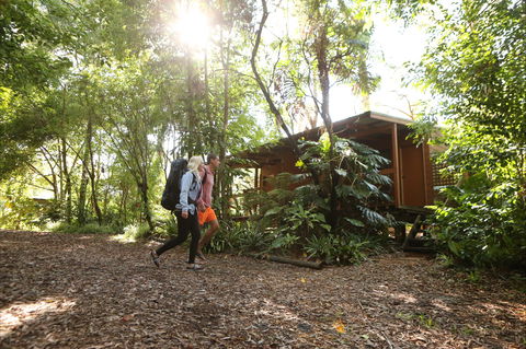 Samurai Beach Bungalows Port Stephens YHA - Accommodation Fremantle 1