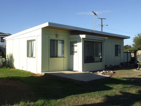 Seahorse Beach Shack - Accommodation Fremantle 2