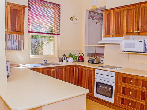 The Duck House - Accommodation Fremantle 2
