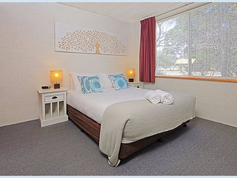 The Lodge Broulee - Accommodation Fremantle 0