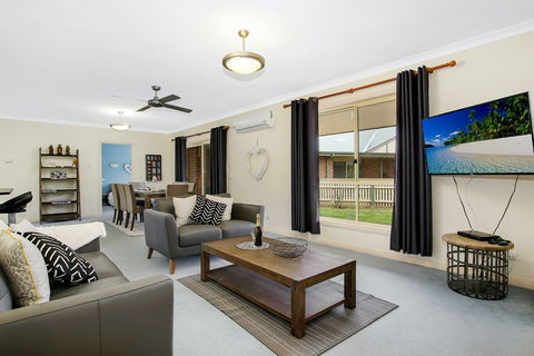 Valley View - Accommodation Fremantle 1