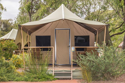 Amblin Holiday Park - Accommodation Fremantle 0