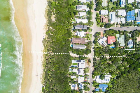 Beach Chalet - Accommodation Fremantle 2