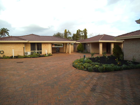 Busselton Seaside Escape Apartment - Accommodation Fremantle 0