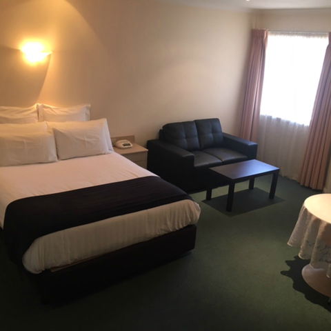 Charles Rasp Motor Inn - Accommodation Fremantle 0