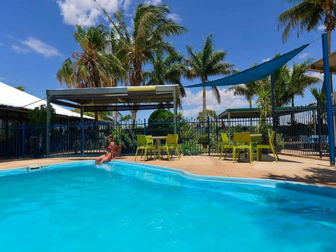 Devils Marbles Hotel - Accommodation Fremantle 0