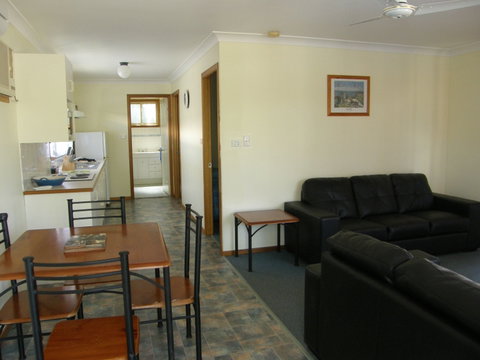 Dolphin Sands Holiday Villas - Accommodation Fremantle 2