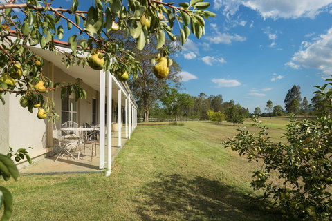 Hillcrest House - Accommodation Fremantle 0
