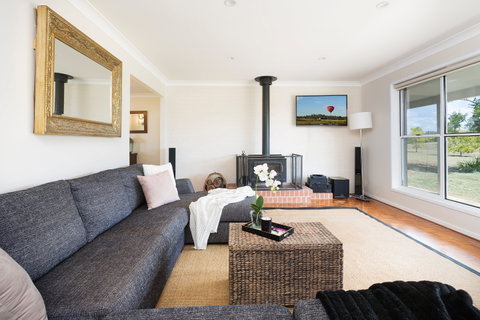 Hillcrest House - Accommodation Fremantle 1