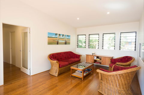 Just Sit: Moruya Heads - Accommodation Fremantle 2