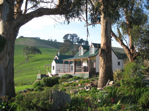 Loves Lane Cottages - Accommodation Fremantle 0