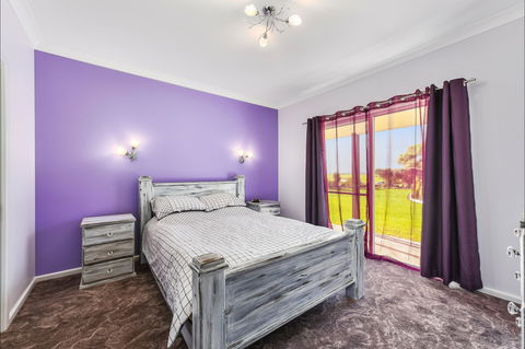 McKinnon's Holiday Home - Accommodation Fremantle 2