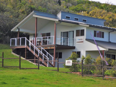 Point Plomer Holiday Cottages - Accommodation Fremantle 0