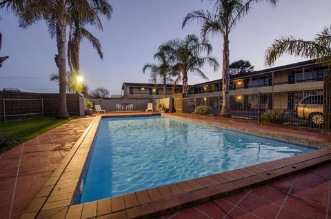 Red Carpet Motel - Accommodation Fremantle 1