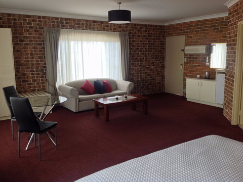 Richmond Motor Inn - Accommodation Fremantle 0