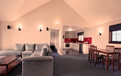 Scarlet Woods Chalet - Accommodation Fremantle 1