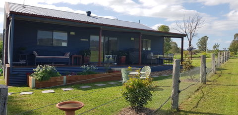 The Wattle Lodge - Accommodation Fremantle 0