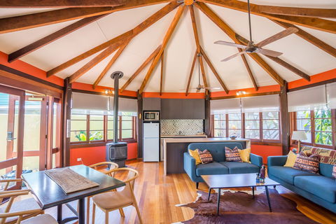 The African Village - By Clouds - Accommodation Fremantle 1