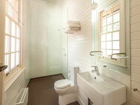 Yarrangobilly Caves House: Guest Rooms - Accommodation Fremantle 2
